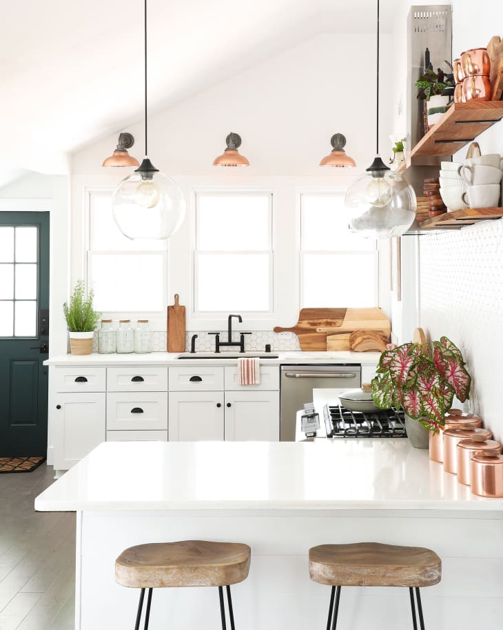 15 Kitchen Lighting Ideas That Go Way Beyond Ceiling Lights | Apartment ...